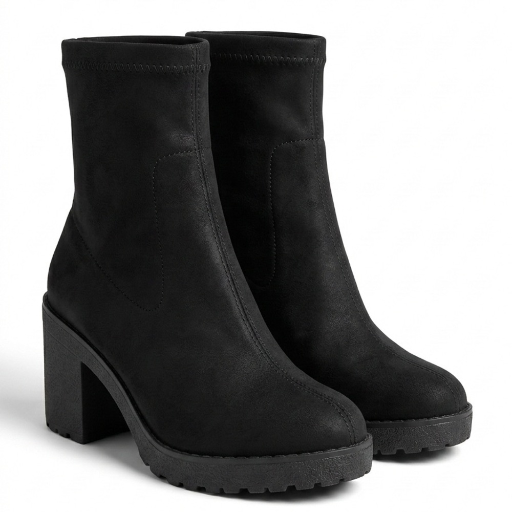Urban Outfitters Black Platform Sock Boots Made in Italy Y2K Chunky EU 32 US 4